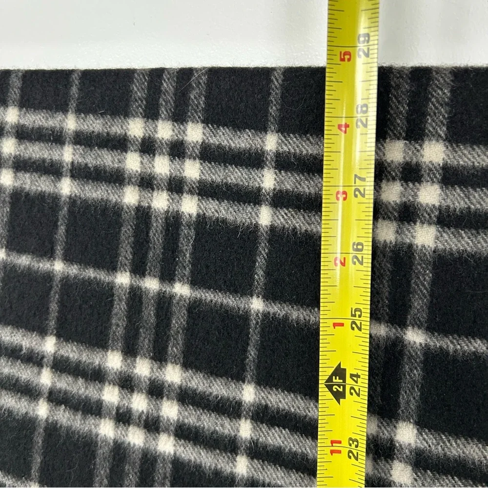 Burberry Check 100% Cashmere Scarf‎ - Picture 5 of 8